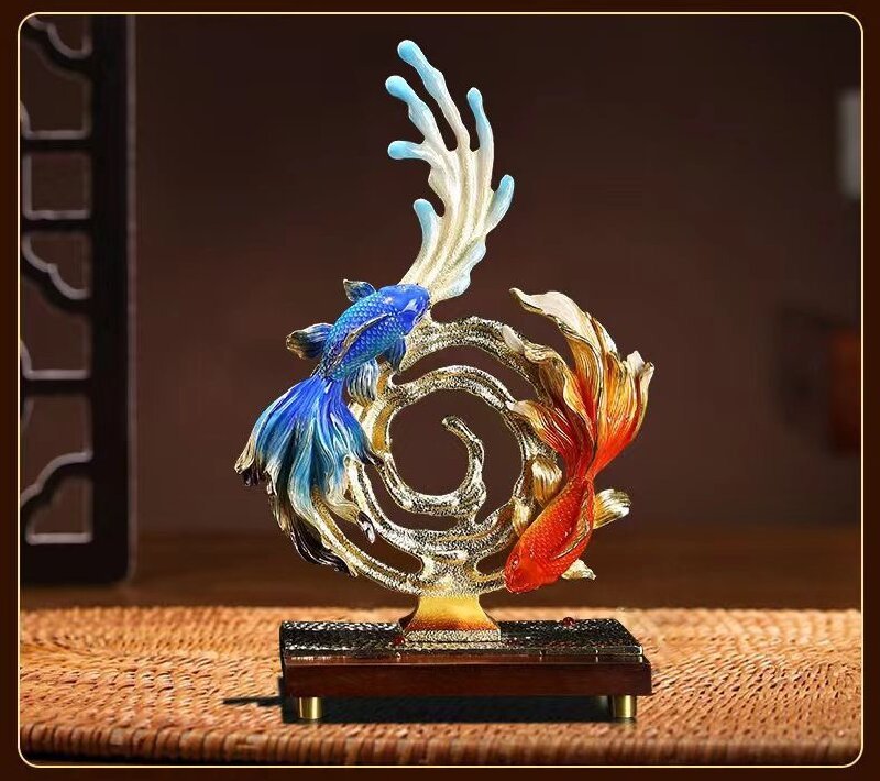 EXQUISITE ORNATE SWIMMING FISH SCULPTURE - Image 3