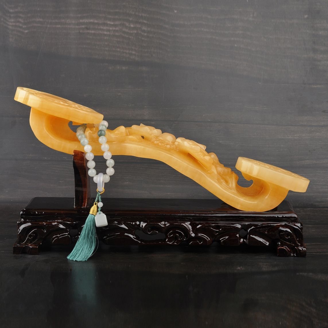 CHINESE JADE RUYI ORNAMENT WITH WOOD BASE - Image 4