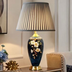 COMMON LUXURY COPPER LAMP