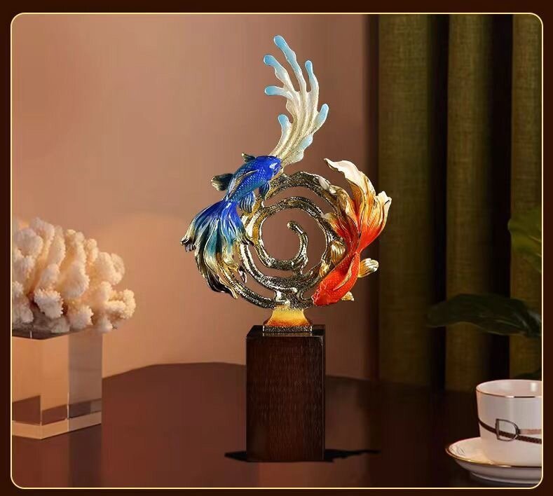EXQUISITE ORNATE SWIMMING FISH SCULPTURE - Image 4