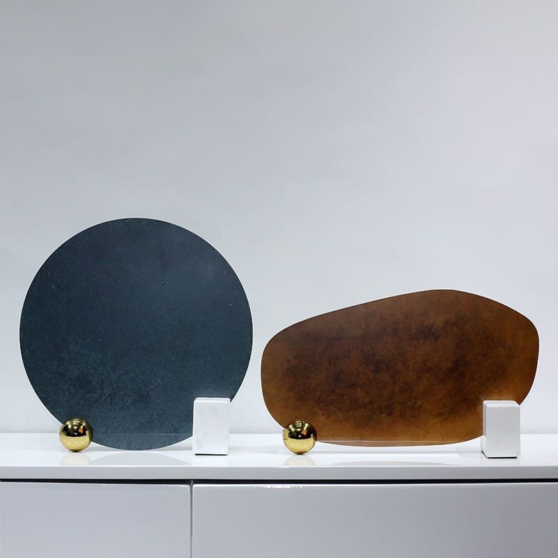 RUST-LIKE METAL ART ORNAMENT WITH MARBLE BASE - Image 3