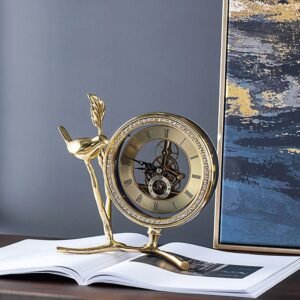 COMMON LUXURY HOLLOW-OUT CLOCK