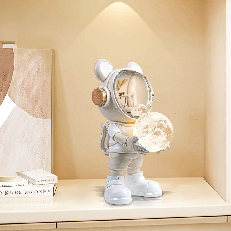 COMMON LUXURY MOON ASTRONAUT LAMP ORNAMENT