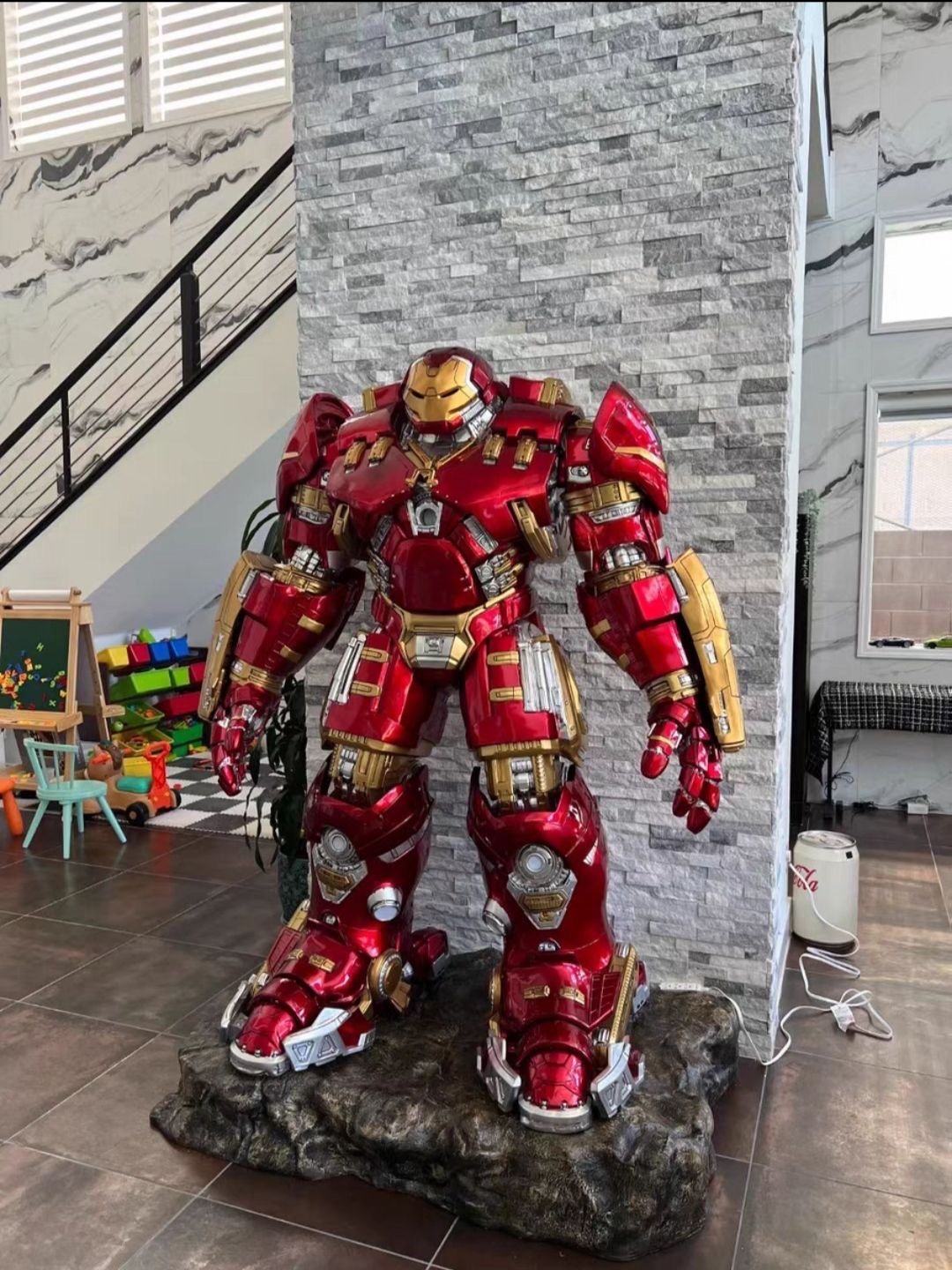 Life-Size Hulkbuster Armor Statue – Marvel’s Formidable 215cm Centerpiece - Image 3