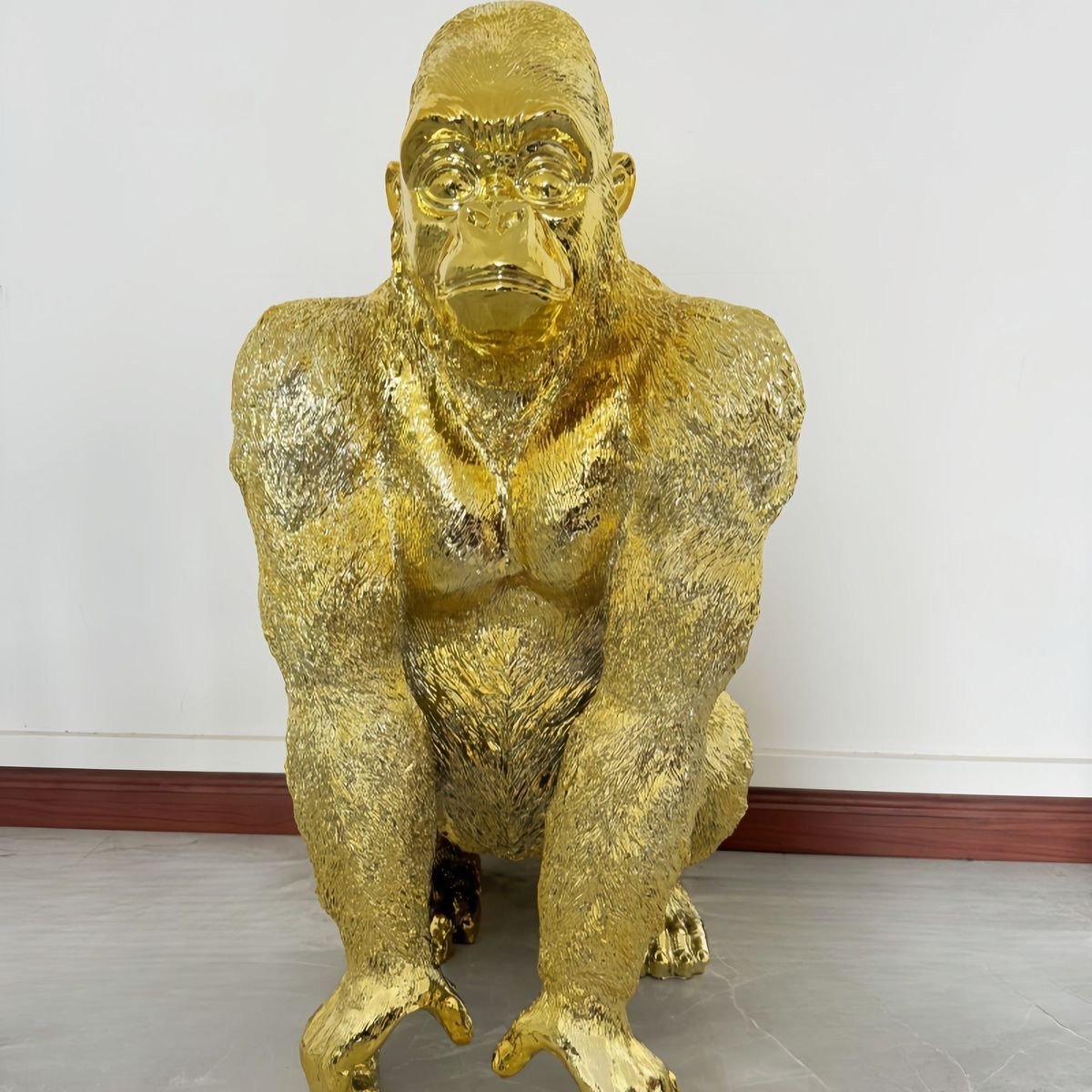 "Gentleman Gorilla" Golden Statue – Modern Elegance with Character - Image 8
