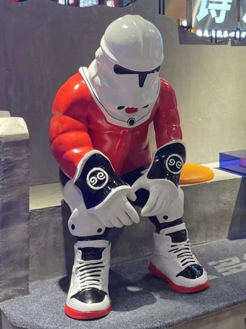 "Urban Trooper" Gucci x Stormtrooper Style Sculpture – Streetwear Reimagined - Image 8