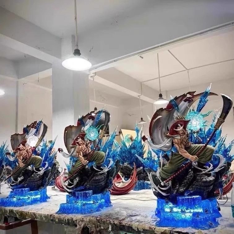 39 CM One Piece Figurine –Whitebeard - Image 5