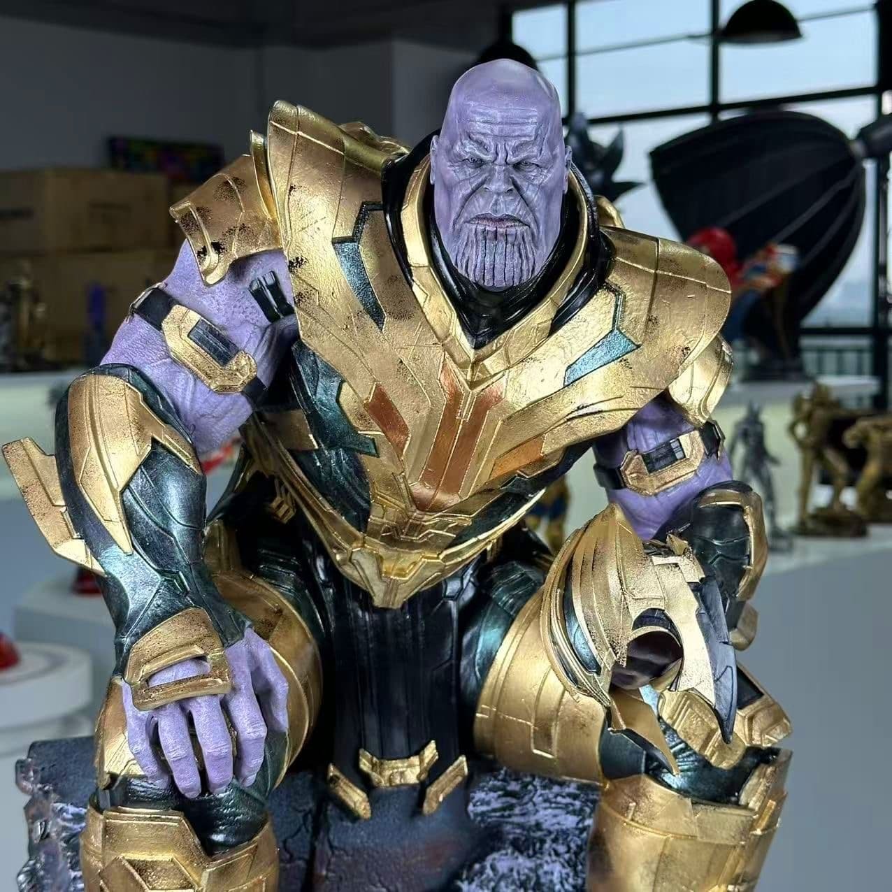 69 CM Sitting Thanos "The Mad Titan" Premium Collectible Statue - Image 8