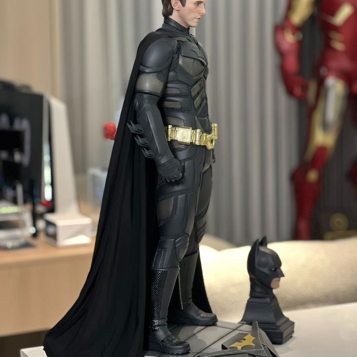 68 CM The Dark Knight Double Head Sculpt Batman Statue - Image 5