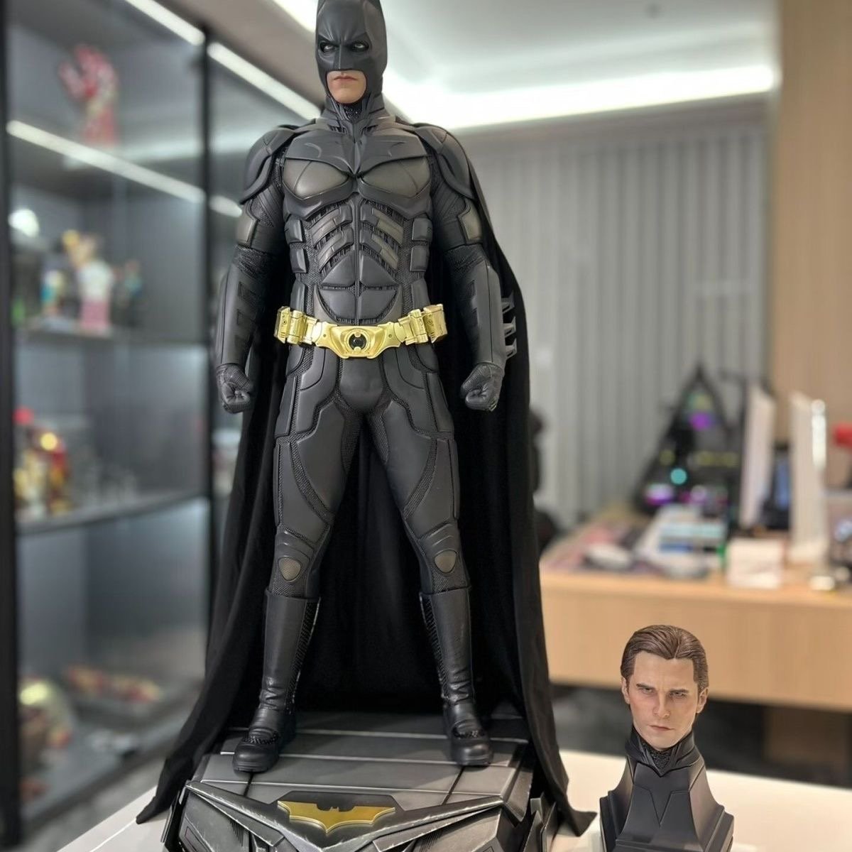 68 CM The Dark Knight Double Head Sculpt Batman Statue