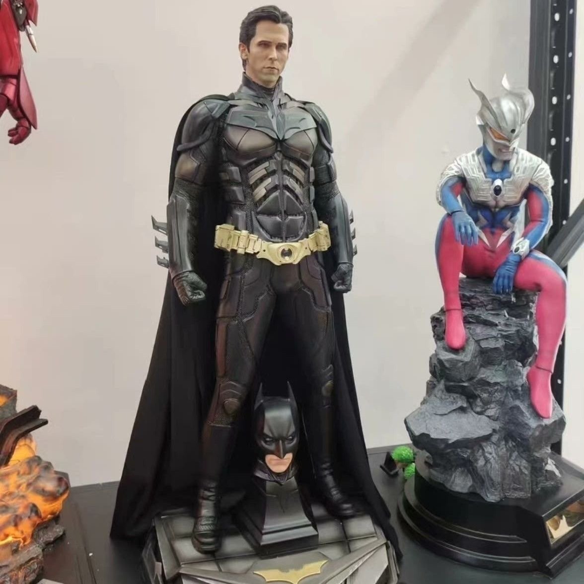 68 CM The Dark Knight Double Head Sculpt Batman Statue - Image 3