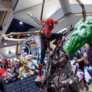 Custom 63 CM Tall  Spider Man Statue(Appendages 3)